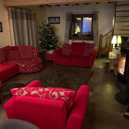 Spacious Ski Chalet In Traditional French Village, Sleeps 8, Four Star With Fibre Broadband Abondance Exterior photo