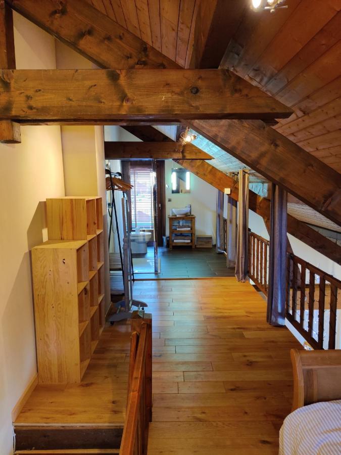 Spacious Ski Chalet In Traditional French Village, Sleeps 8, Four Star With Fibre Broadband Abondance Exterior photo