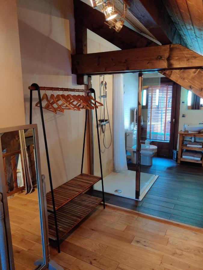 Spacious Ski Chalet In Traditional French Village, Sleeps 8, Four Star With Fibre Broadband Abondance Exterior photo