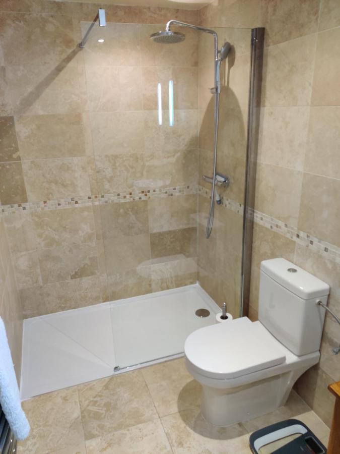 Spacious Ski Chalet In Traditional French Village, Sleeps 8, Four Star With Fibre Broadband Abondance Exterior photo