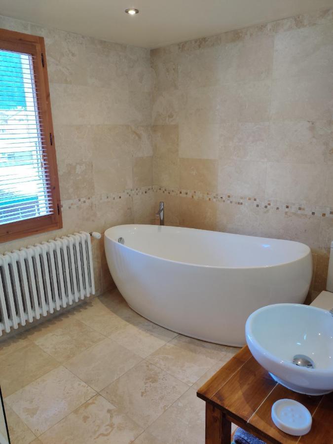 Spacious Ski Chalet In Traditional French Village, Sleeps 8, Four Star With Fibre Broadband Abondance Exterior photo