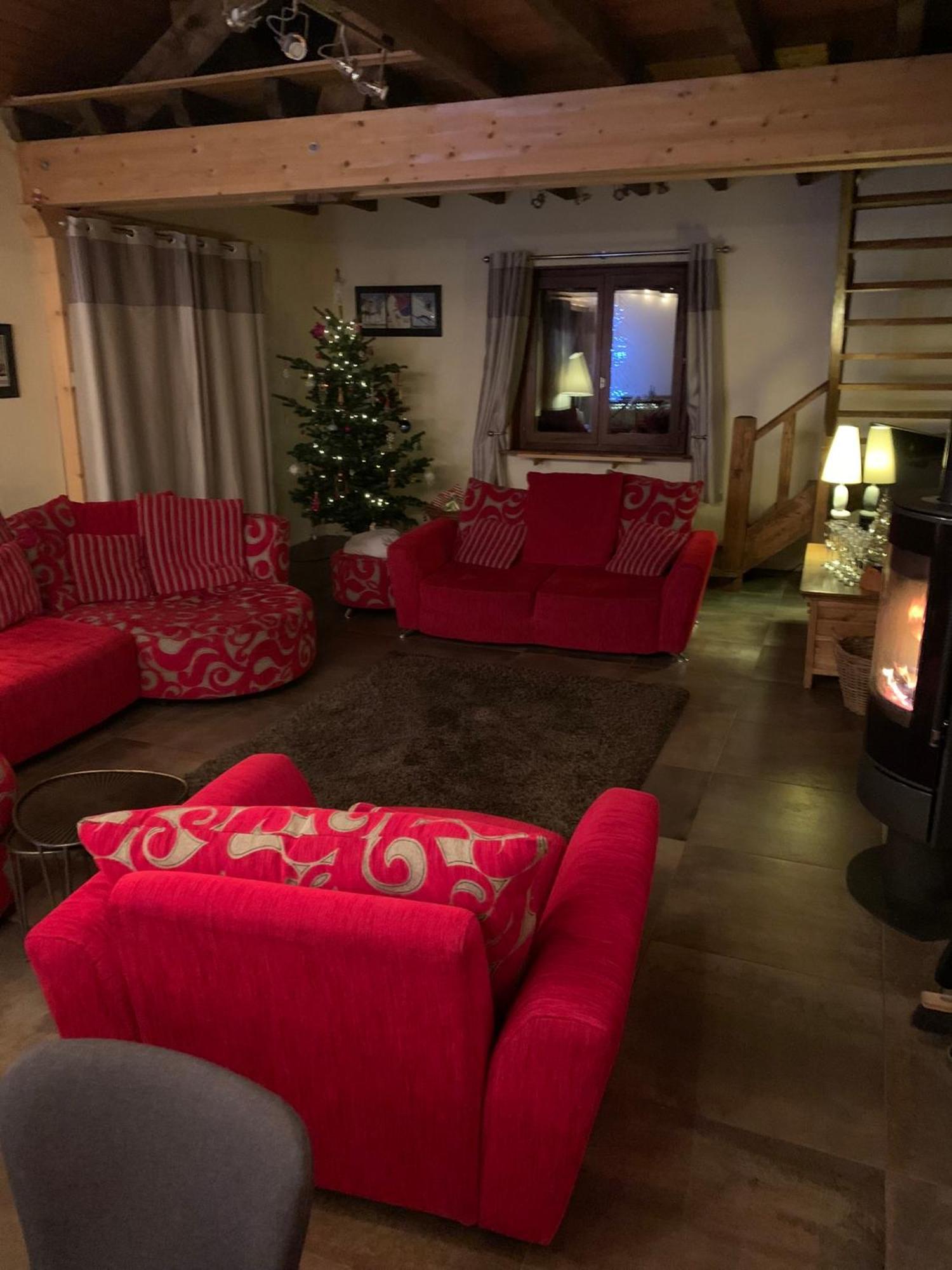 Spacious Ski Chalet In Traditional French Village, Sleeps 8, Four Star With Fibre Broadband Abondance Exterior photo
